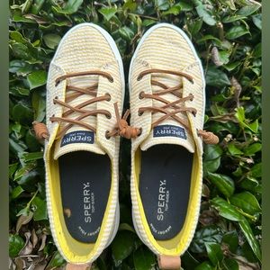 Sperry Women’s Crest Vibe Top Slider